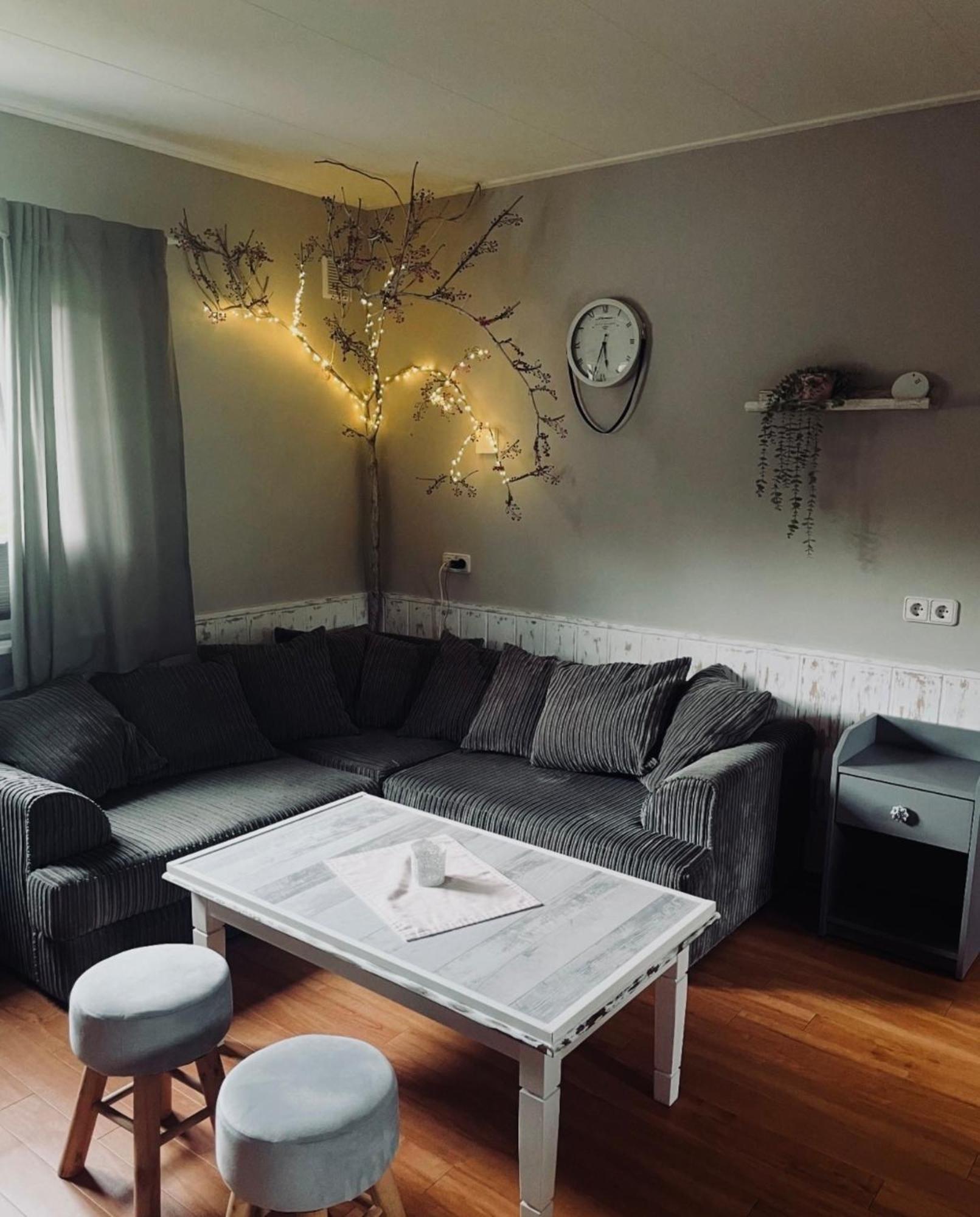 משדה Ferienhaus "Zauberwald" Mit Pelletofen & Sauna מראה חיצוני תמונה